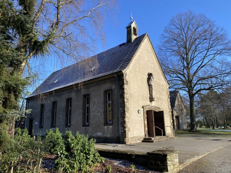 Trauerhalle Bergfriedhof, Essen Heidhausen. Rede.Engel