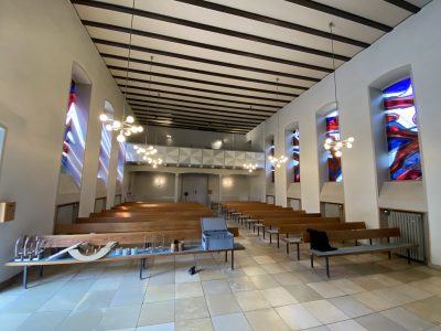 Evangelischer Friedhof Velbert- Innenraum Trauerhalle-Claudia Engel-Trauerrednerin